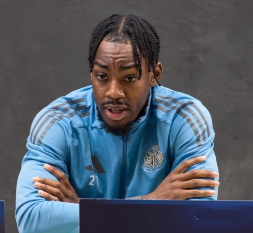 Anthony Elanga, Svensk fotbollsspelare