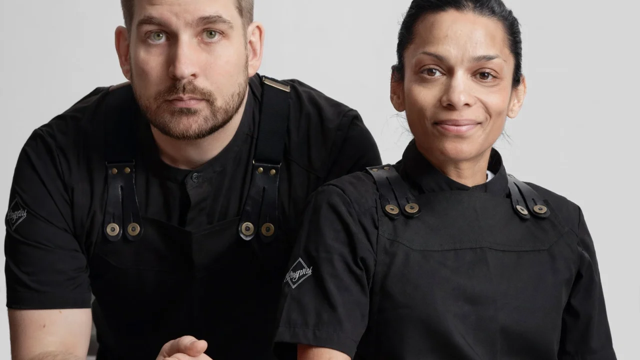 Jessie Sommarström och maken Gordon Grimlund: Brodern Peter och söner på Resarö